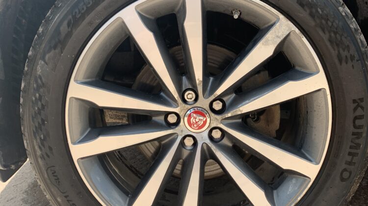 2016 Jaguar F-Pace R Sport