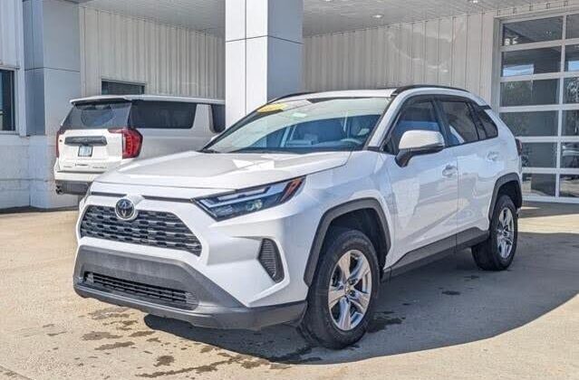 Selling My 2023 Toyota Rav4 XLE AWD