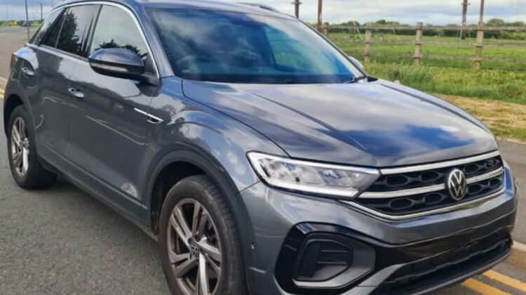 Volkswagen, T-ROC, Hatchback, 2022, Semi-Auto, 1498 (cc), 5 doors