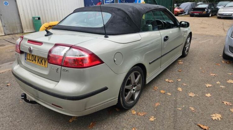 Saab, 9-3, Convertible, 2004, Vector, Turbo 1998 (cc), 2 doors, new MOT