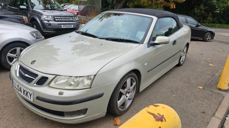 Saab, 9-3, Convertible, 2004, Vector, Turbo 1998 (cc), 2 doors, new MOT