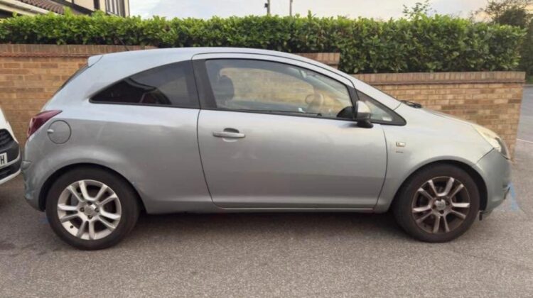 Urgent sale Vauxhall Corsa 1.2 (2010) – FG60 YHW – Long MOT – Well Maintained