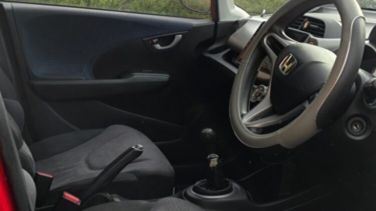 Honda Jazz 2011 1.2 i-VTEC S – 11 month MOT, Full History, New Parts + Smart Screen System