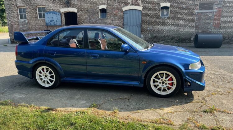 Mitsubishi evo 6.5 tommi makinen blue