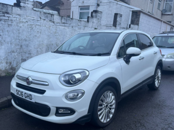 Fiat 500X Lounge multijet– 2016 – Diesel – £20 a year tax