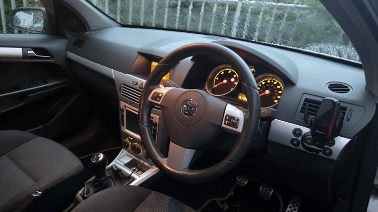 Vauxhall Astra 1.9 CDTI SRI