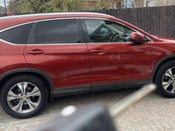 Honda CR-V SR i-DTEC 1.6 Diesel – 2014, Manual, sat nav, fully electric mirtirs, doors, A/C, PAS, C/C 125k miles, Full main dealer history. 11 months MOT, 2 owners. Excellent family SUV. Super Reliable, spacious, economical. 65mpg. Sat nav, reverse camera, parking sensors, heated seats, Bluetooth, hands free, cruise control, dual climate control, parking sensors. Electric fold in mirrors, Heated seats, Leather/Alcantra interior, Cd player, Drives superbly. £4695. Ive had this car for 10 years and never let me down. Very economical for a diesel and so spacious.paperwork for all services, mots & work done. Passion Red Private plates no