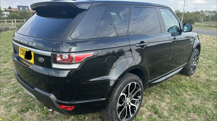 Black Range Rover Sport
