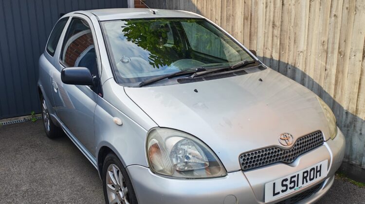2001 Toyota Yaris SR 1.3